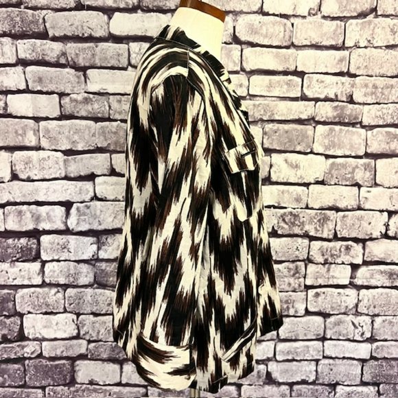 Chico's Button Down 3/4 Sleeve Linen Blouse Size XL - Picture 8 of 9